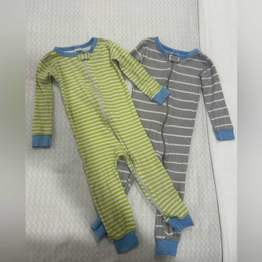 Set of 2 Striped 2T One Piece Pajamas -